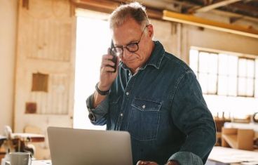 1 in 3 Australians in their late 60s are still working